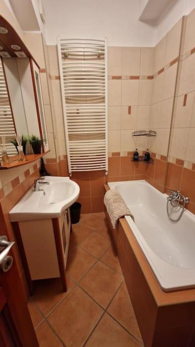 Jackpot Apartman Budapesta Exterior foto